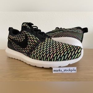 2016 Nike Roshe Run Flyknit Multi-Color Black Pink Pow-Blue Glow 677243-013 10.5